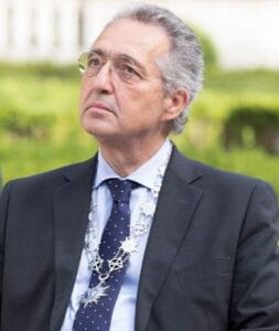 Ribeiro E Castro (2)