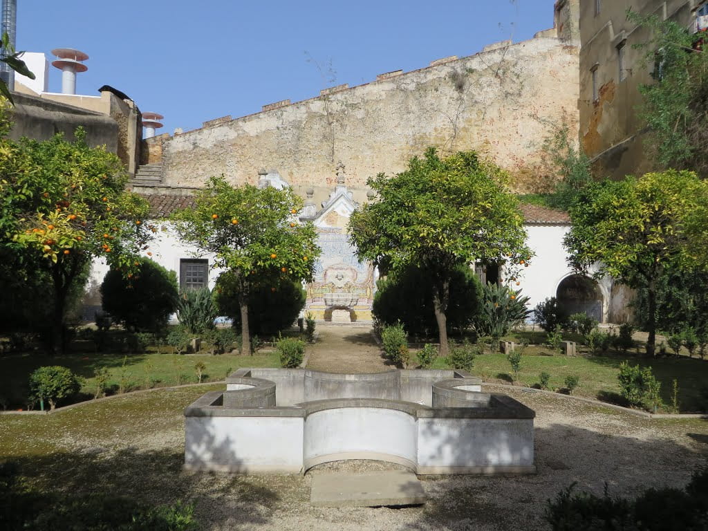 Jardim do Palácio da Independência Jardim do Palácio da Indpendência