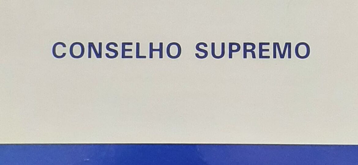 Capa do Regimento do Conselho Supremojpg